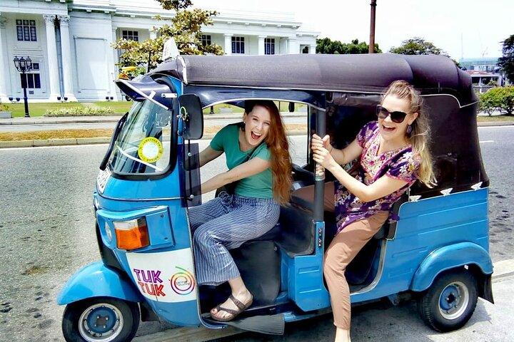 Sri Holiday Tours Activities